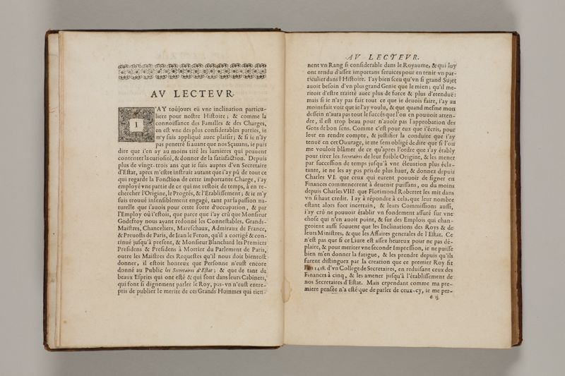 Histoire des secretaires d'estat, contenant l'origine, le progrès, et l'etablissement de levrs charges, auec les eloges, les armes, blasons, & genealogies de tous ceux qui les ont possedées jusqu'à present
